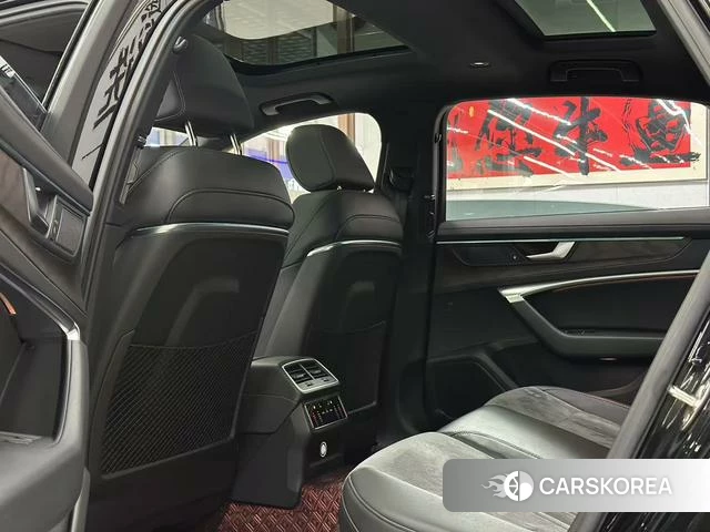 Audi A6L id 4353437 из Китая 9