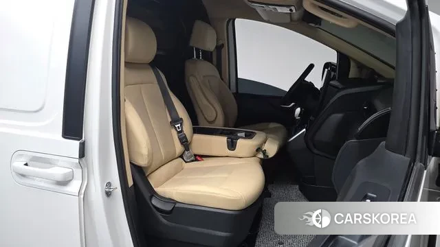 Hyundai Staria id 3745774 из Кореи 19