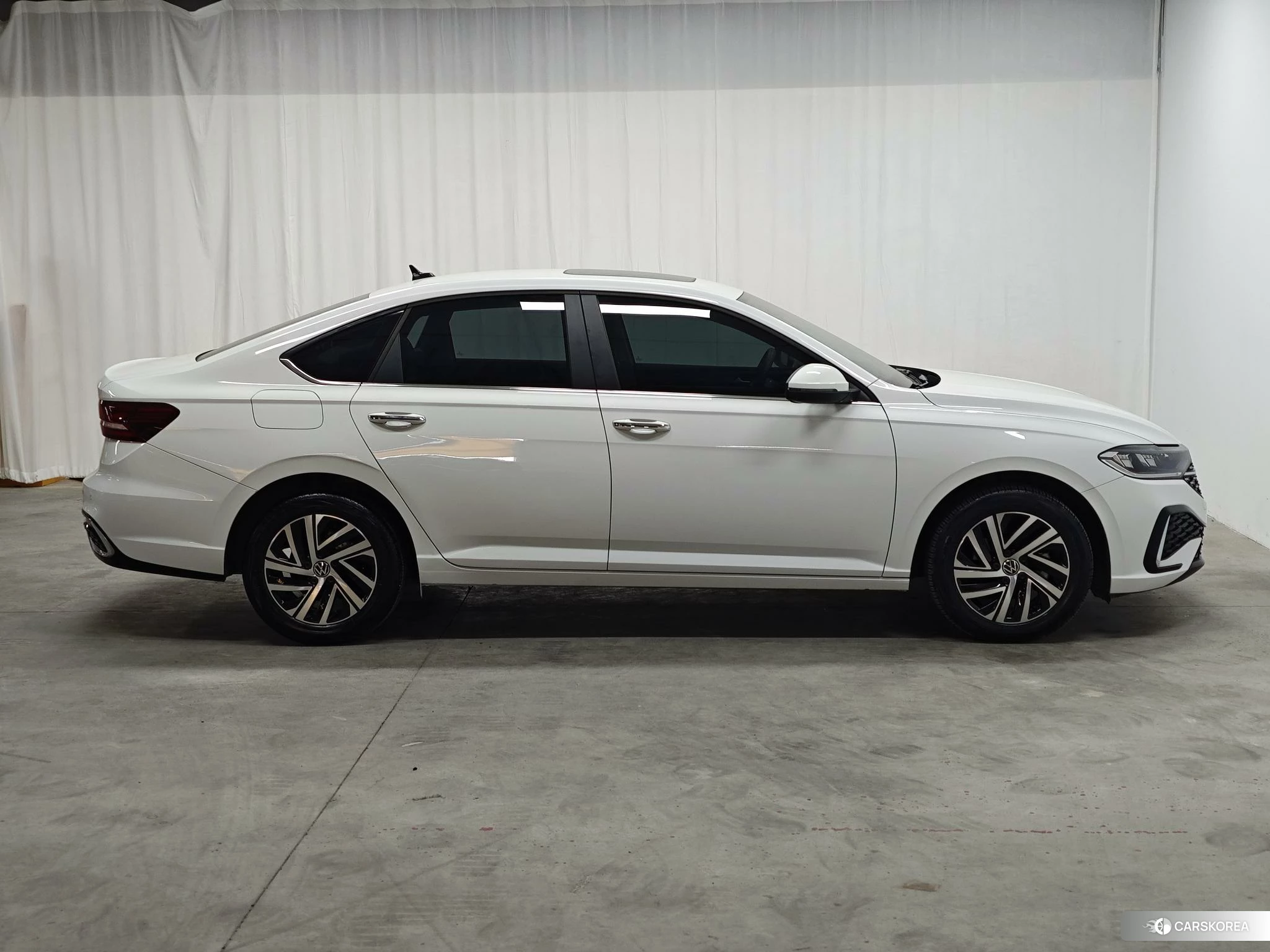 Volkswagen Lavida id 4426462 из Китая 19