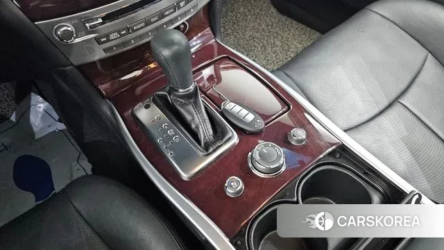 Infiniti Q70 id 2971277 из Кореи 19