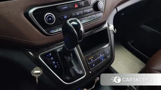 Hyundai The New Grand Starex id 3024435 из Кореи 19