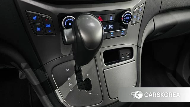 Hyundai The New Grand Starex id 4931193 из Кореи 29