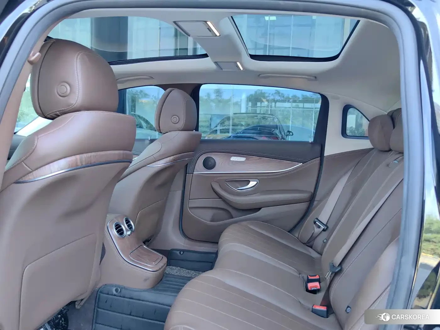 Mercedes-Benz E-Class id 4659800 из Китая 14