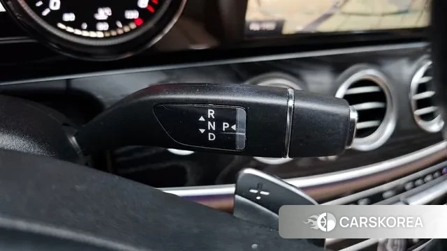 Mercedes-Benz E-Class W213 id 3672929 из Кореи 19