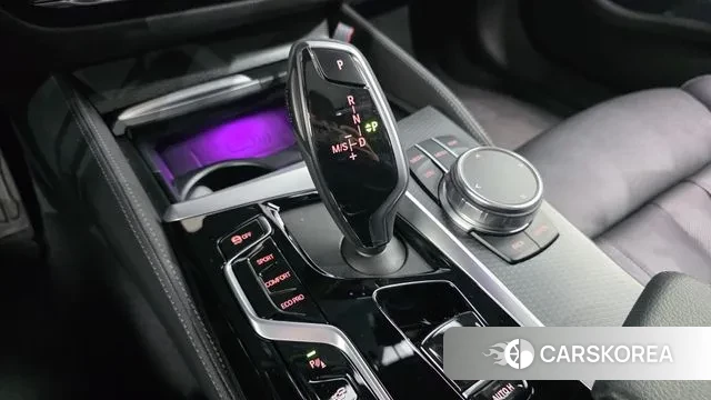 BMW 5 Series (G30) id 3545056 из Кореи 19