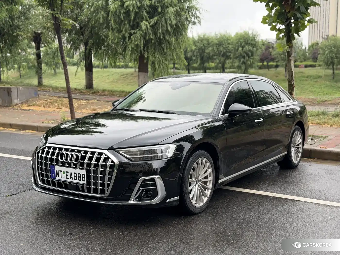 Audi A8 id 4547312 из Китая 10