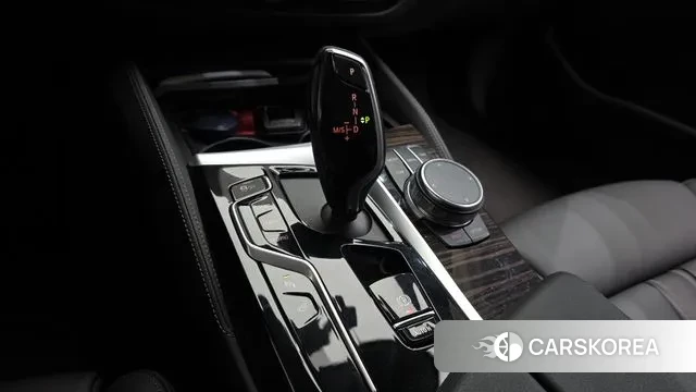 BMW 5 Series (G30) id 3539301 из Кореи 19