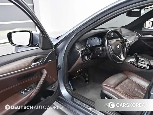 BMW 5 Series (G30) id 3203846 из Кореи 19