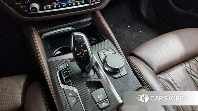 BMW 5 Series (G30) id 3807979 из Кореи 19