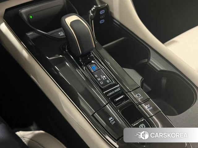 Toyota Crown Crossover id 3963457 из Кореи 14