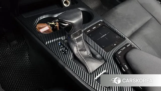 Lexus UX250h id 3766307 из Кореи 19