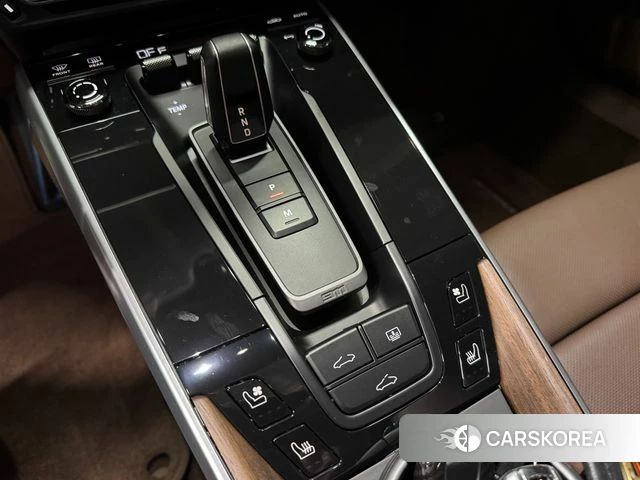Porsche 911(992) id 4849492 из Кореи 18