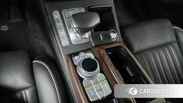 Genesis G90 id 3866904 из Кореи 19