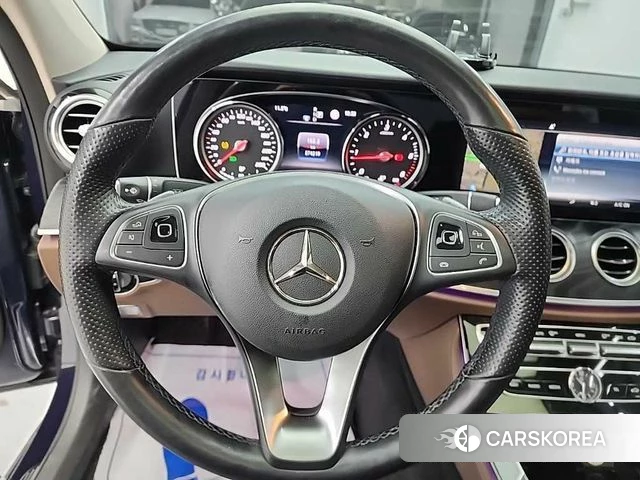 Mercedes-Benz E-Class W213 id 3845749 из Кореи 17