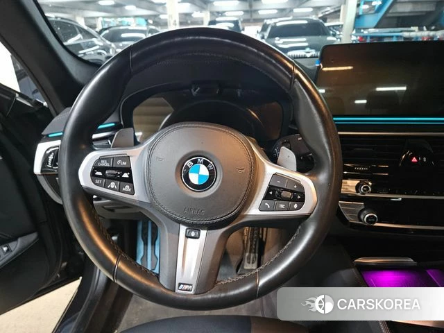 BMW 5 Series (G30) id 3852439 из Кореи 12