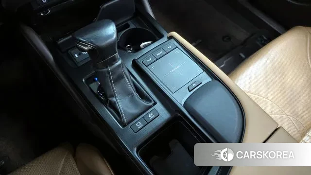 Lexus ES300h 7th generation id 3677419 из Кореи 19