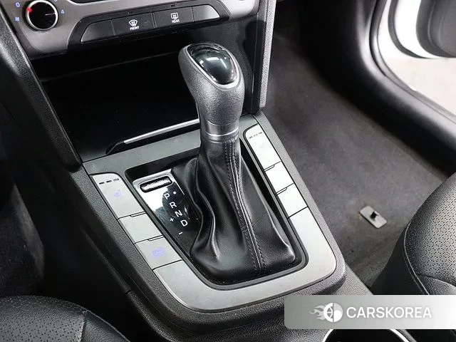 Hyundai Avante AD id 3041506 из Кореи 19