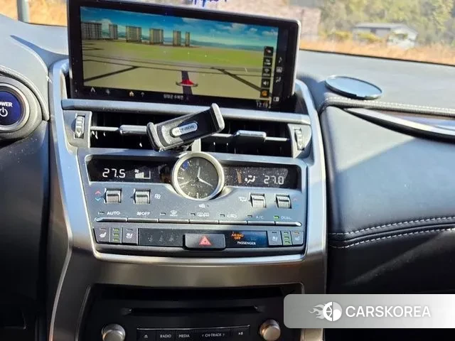 Lexus NX300h id 3622328 из Кореи 19