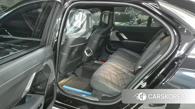 BMW 7 Series (G70) id 3041277 из Кореи 19