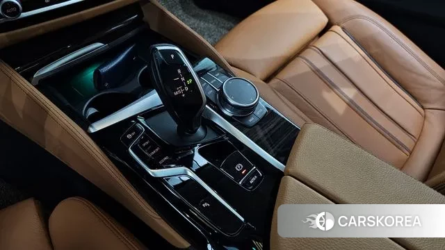 BMW 5 Series (G30) id 3384979 из Кореи 19