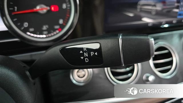 Mercedes-Benz E-Class W213 id 4477388 из Кореи 31