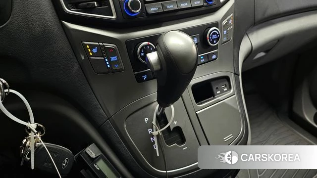 Hyundai The New Grand Starex id 4293897 из Кореи 19