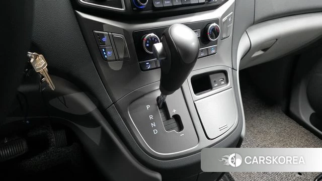 Hyundai The New Grand Starex id 4402691 из Кореи 19