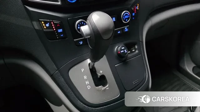 Hyundai The New Grand Starex id 3547759 из Кореи 19