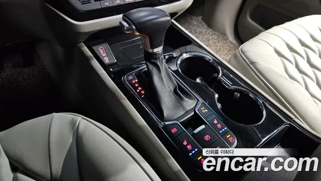 Kia The New Carnival id 2414362 из Кореи 19