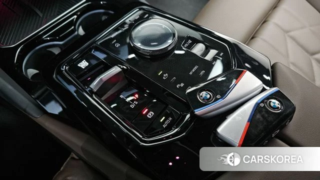 BMW 5 Series (G60) id 3896857 из Кореи 19