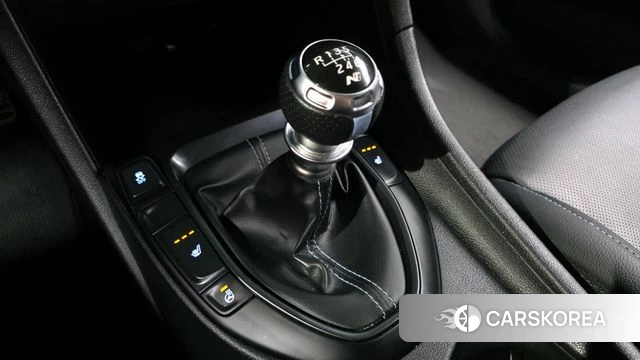 Hyundai Veloster (JS) id 3955612 из Кореи 19