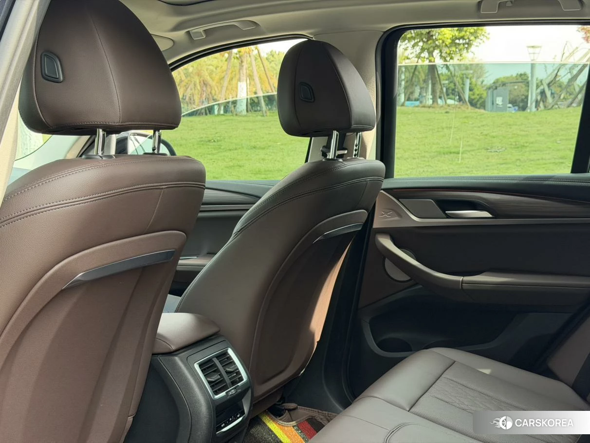 BMW X3 id 4485508 из Китая 15