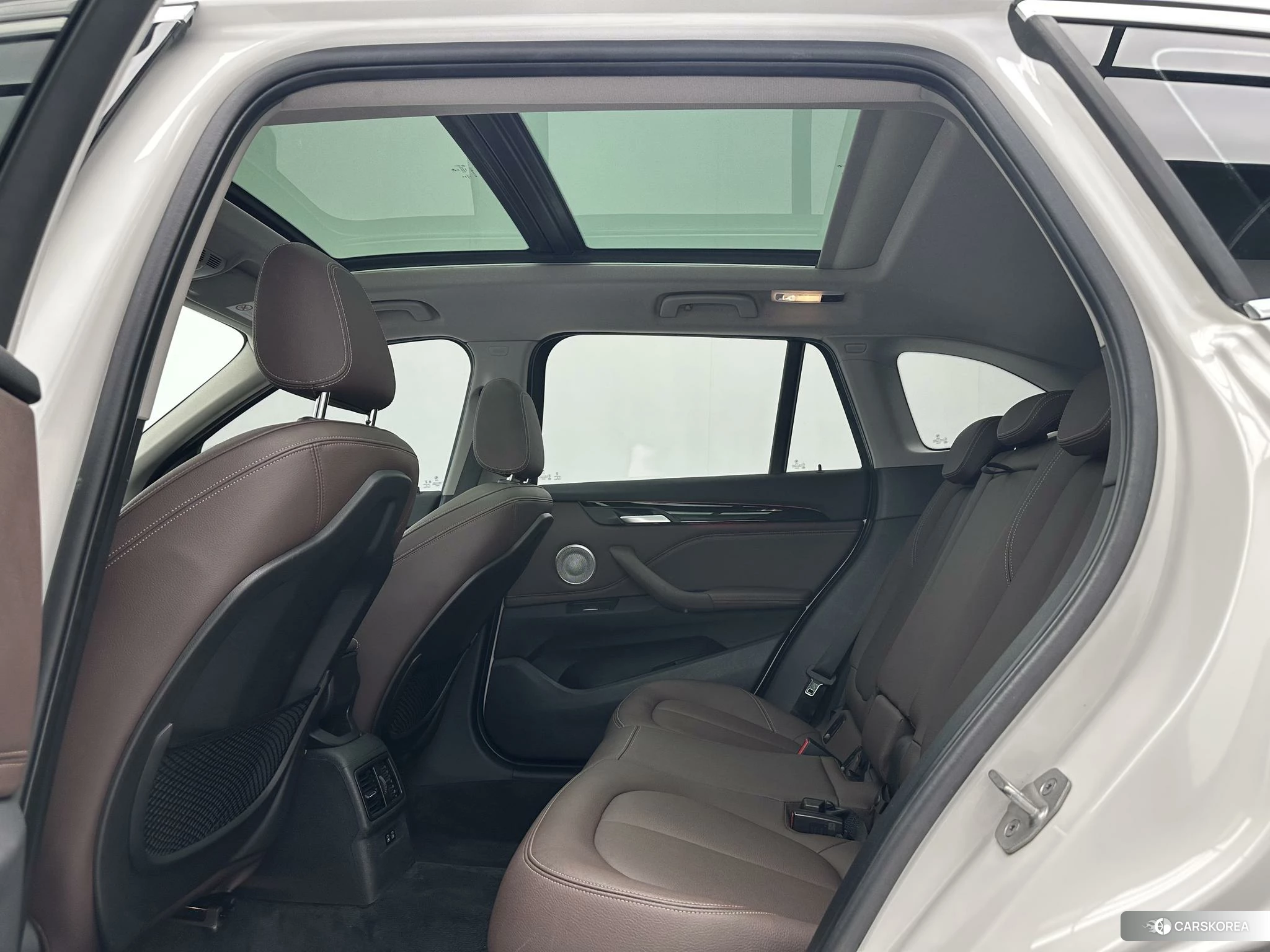 BMW X1 id 4514922 из Китая 16