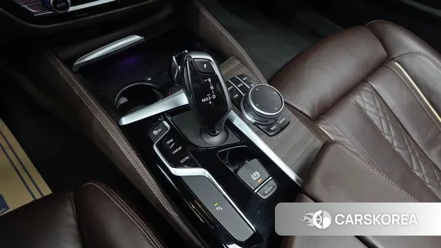 BMW 5 Series (G30) id 3540852 из Кореи 19