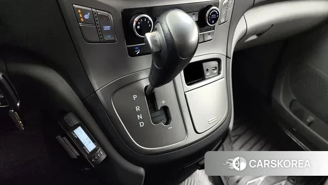 Hyundai The New Grand Starex id 3597882 из Кореи 19