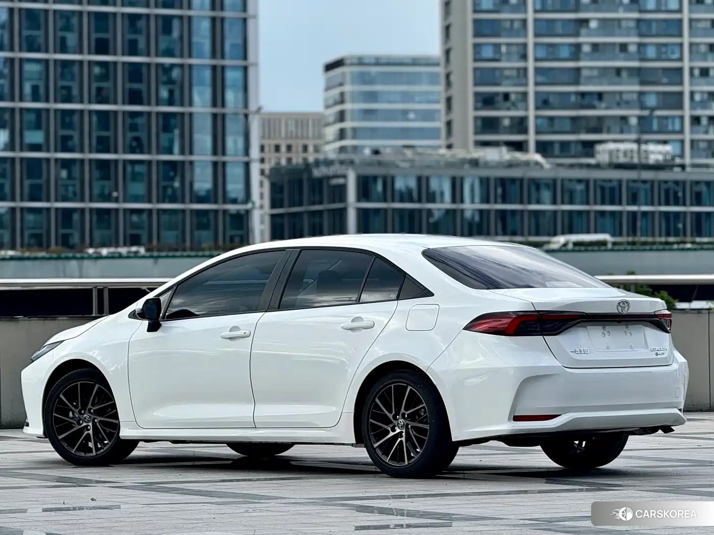 Toyota Corolla id 4577703 из Китая 9