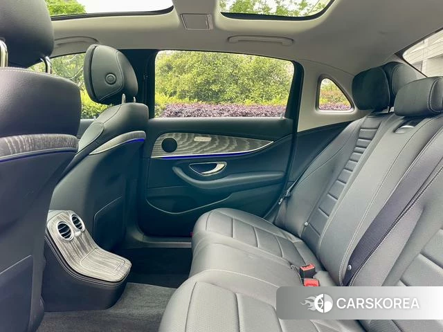 Mercedes-Benz E-class id 4272560 из Китая 18