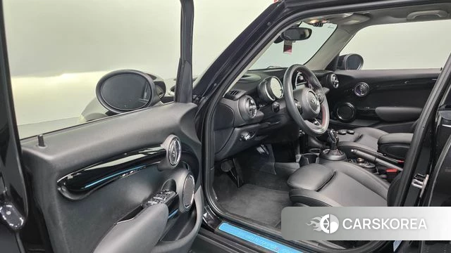 Mini Cooper S id 4754945 из Кореи 31
