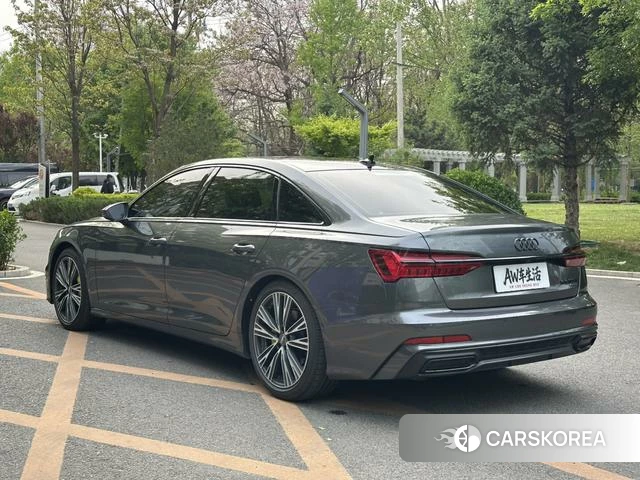 Audi A6L id 4222045 из Китая 23