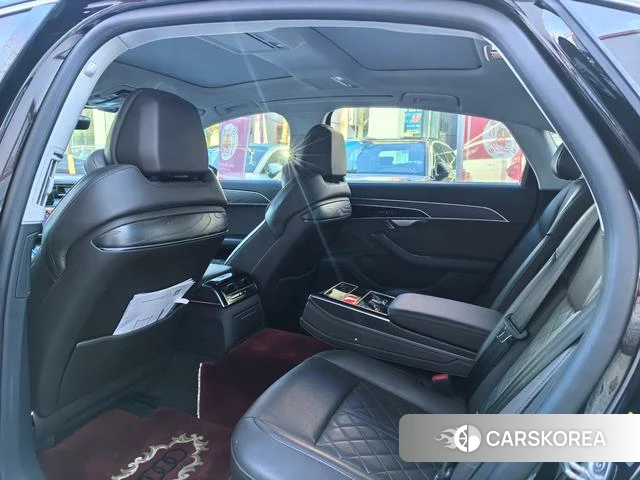 Audi A8 id 4228448 из Китая 9