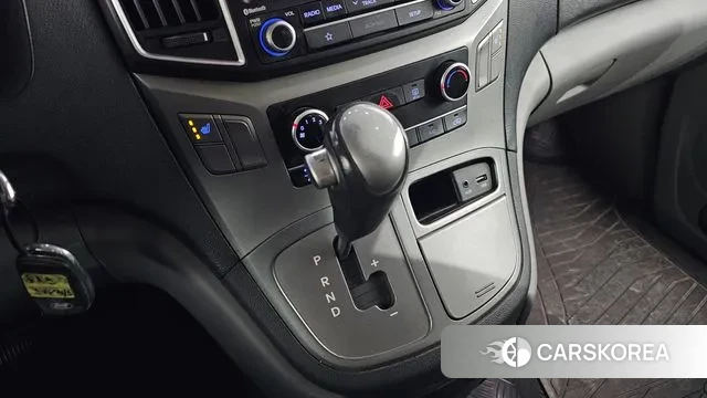 Hyundai The New Grand Starex id 3444894 из Кореи 19