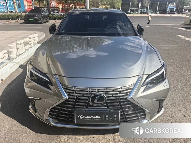 Lexus ES id 4298393 из Китая 10