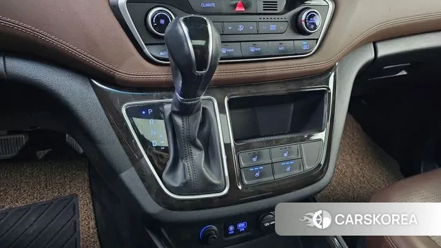 Hyundai The New Grand Starex id 3464794 из Кореи 19