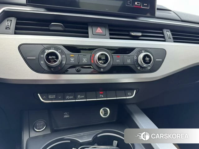 Audi A4L id 4313859 из Китая 30