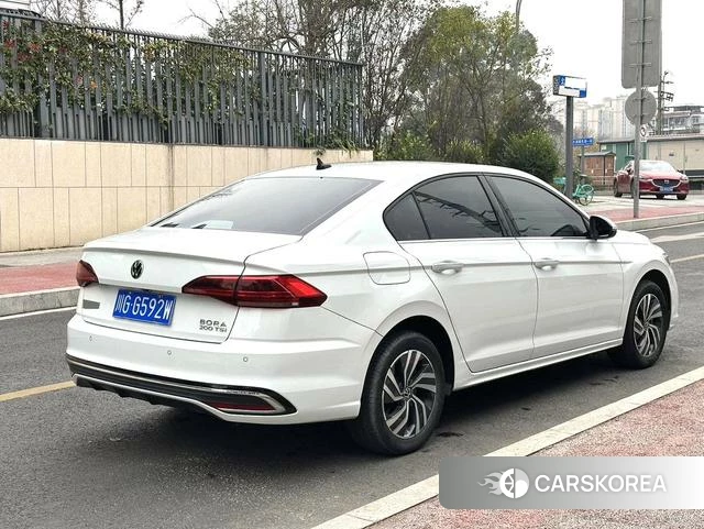 Volkswagen Bora id 4259741 из Китая 13