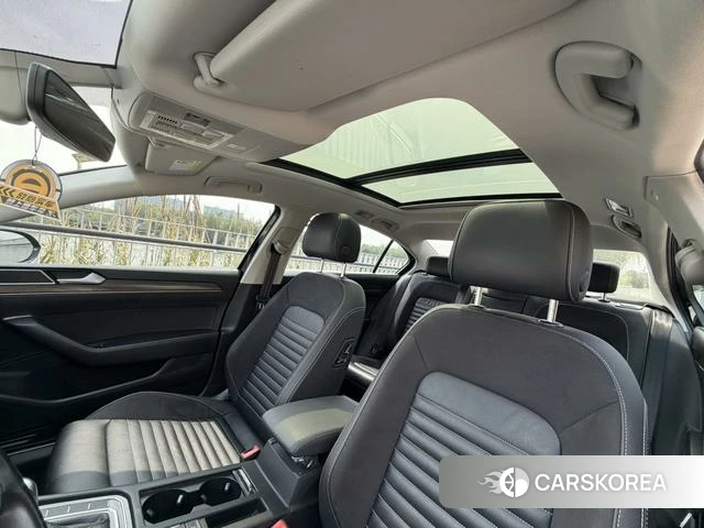 Volkswagen Magotan id 4328767 из Китая 14