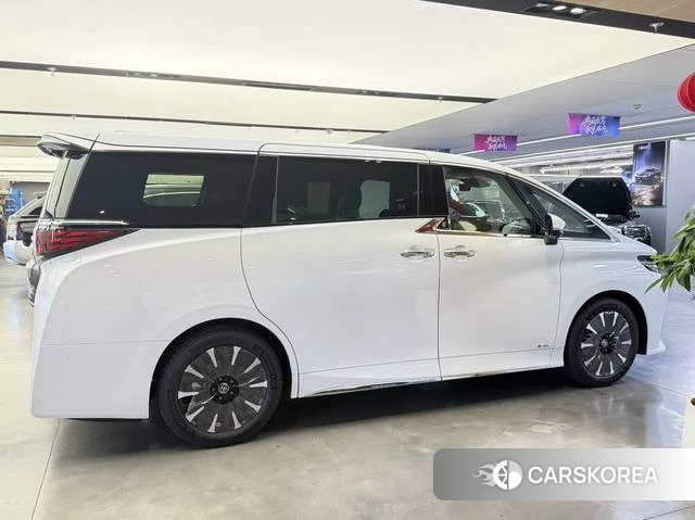 Toyota Elfa id 4301094 из Китая 17