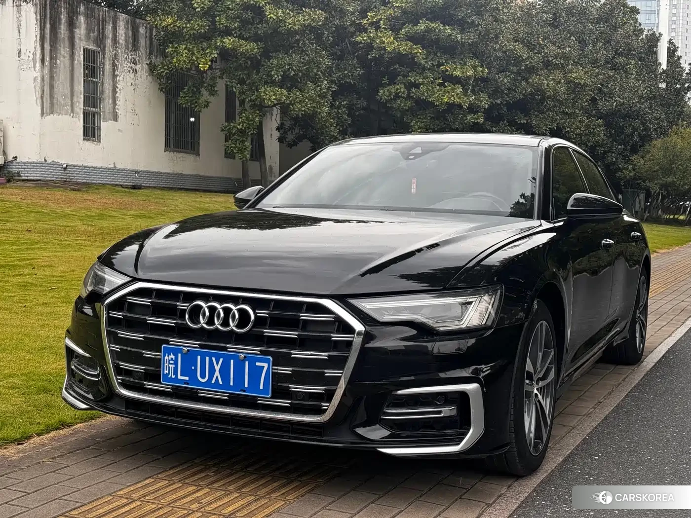 Audi A6L id 4583821 из Китая 14