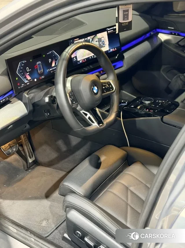 BMW 5 Series (G60) id 3629098 из Кореи 10