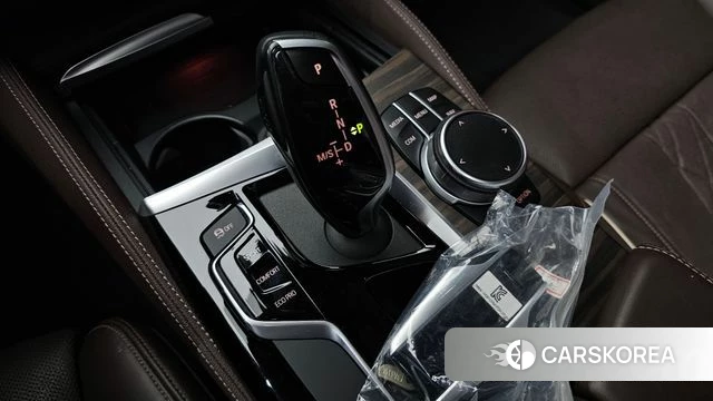 BMW 5 Series (G30) id 3905311 из Кореи 19